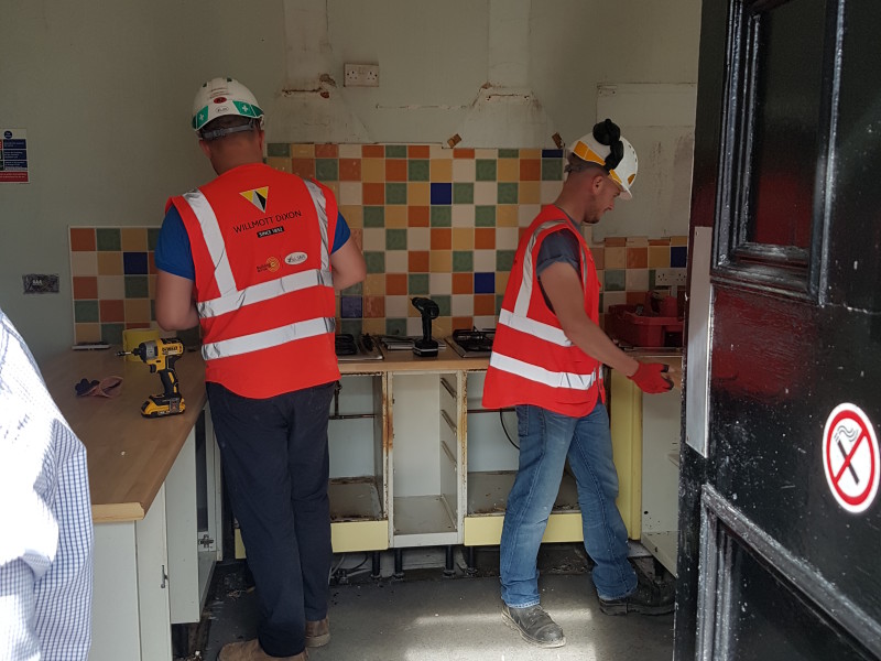 Supporting young mums: renovating a safe house