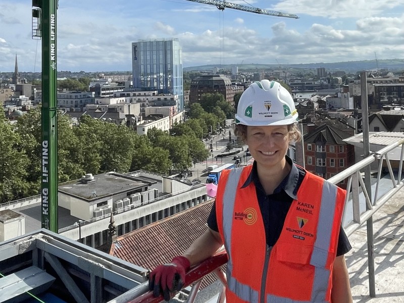 From camouflage to hi-vis: supporting military leavers into construction 