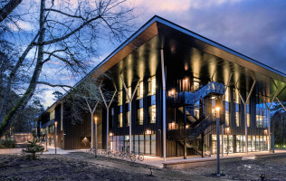 Image of Oxford Brookes University Teaching Block exterior.jpg