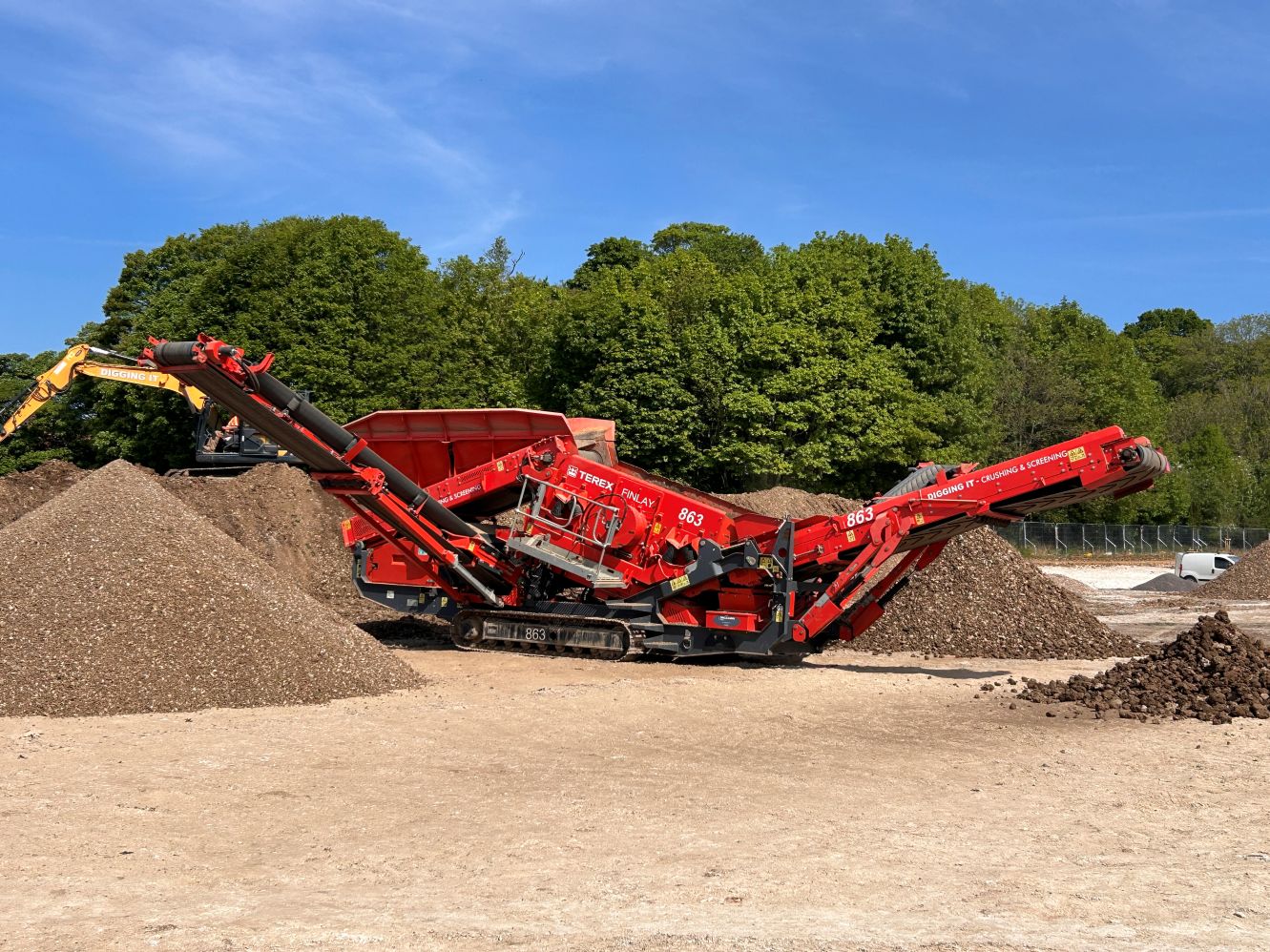 Hounsome excavation 2 small.JPG